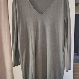 Wilfred V-Neck Olive Long Sleeve Top